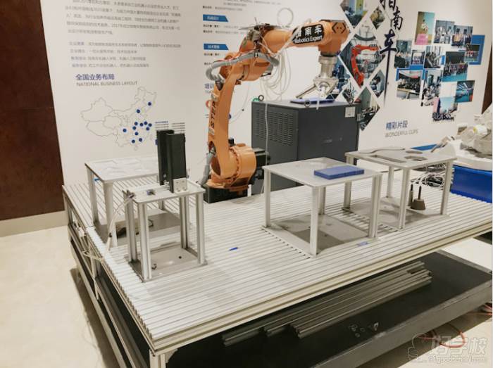 杭州指南车机器人培训学院  教学环境