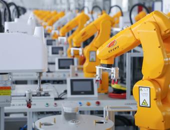 长沙工业机器人技术应用专业初中起点三年制中专招生