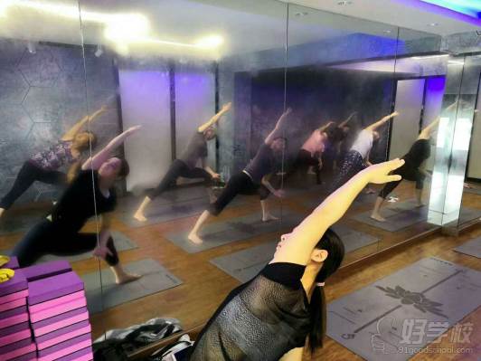 上海GIVE舍瑜伽学院学员风采