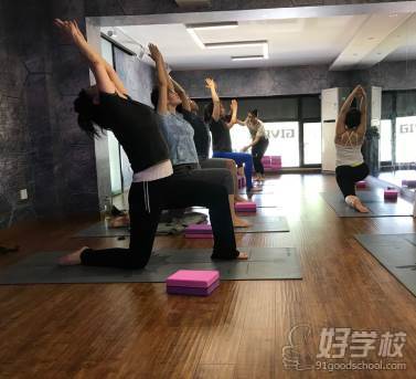 上海GIVE舍瑜伽学院学员风采