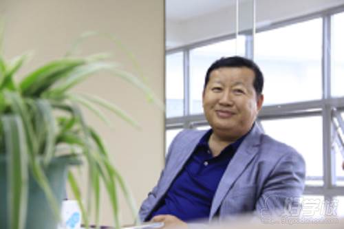李辉 李辉