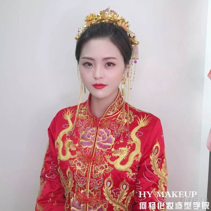 中国风新娘造型