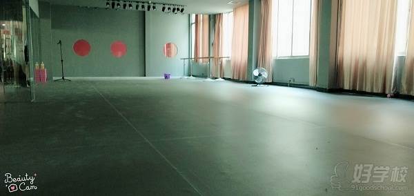 广州ONE舞蹈培训机构