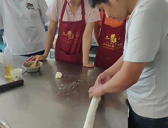 北京烤豆皮小吃培训班