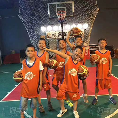 武汉极光篮球俱乐部学员风采