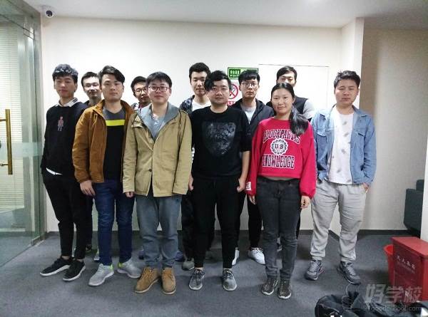 上海艺动数码科技培训中心学员合照