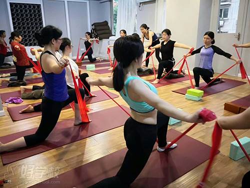 湖南EightWei创意运动瑜伽培训中心  现场学习