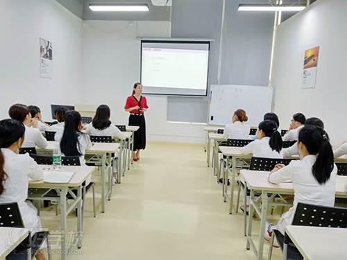 广州新未来美容培训学院  教学现场