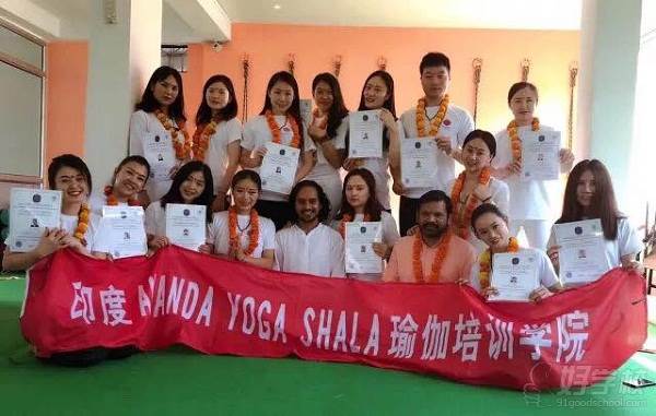 佛山阿南达印度瑜伽学院 学员合照