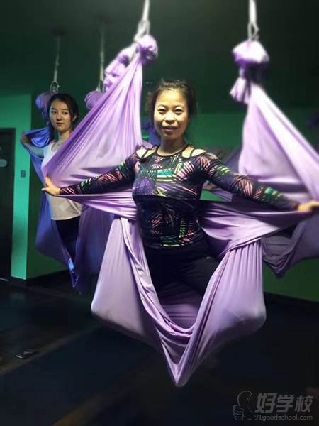 北京尚蒂瑜伽教练培训学校 学习现场