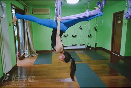 北京尚蒂瑜伽教练培训学校  训练风采