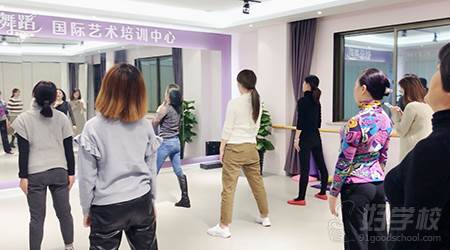 义乌佰慕舞蹈培训中心  课程教学