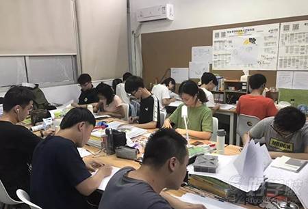 广州大题小做设计考研培训机构  教学现场