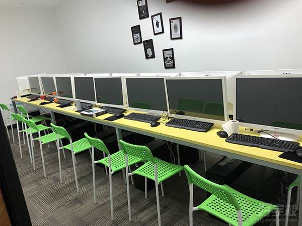 深圳海豹游戏技术培训学校 教室环境