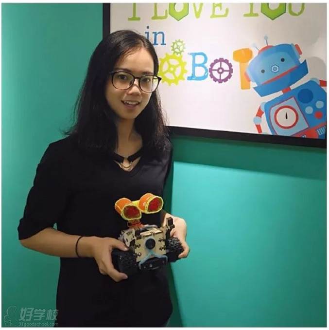 广州创芯荔机器人培训中心 Echo老师