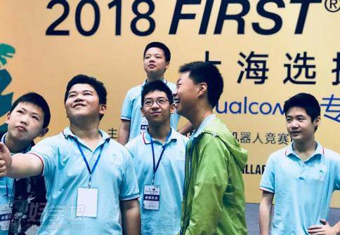 广州创芯荔机器人培训中心  FIRST机器人大赛学员风采