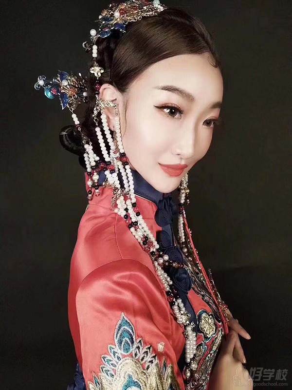 南京时尚丽莎美业商学院  汉服中式新娘作品