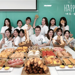 深圳精品蛋糕面包西点咖啡韩式裱花综合培训班