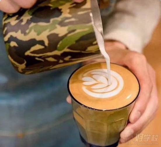 深圳法兰希国际蛋糕烘焙学校 咖啡作品展示 深圳法兰希国际蛋糕烘焙学校 咖啡作品展示
