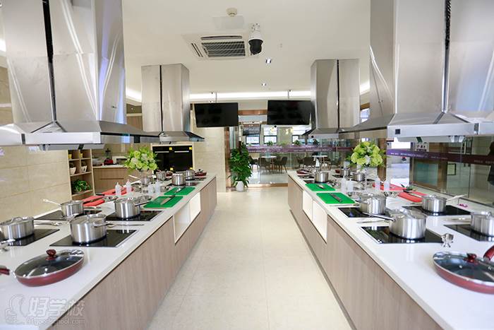 武汉美味学院 西式料理创业中心