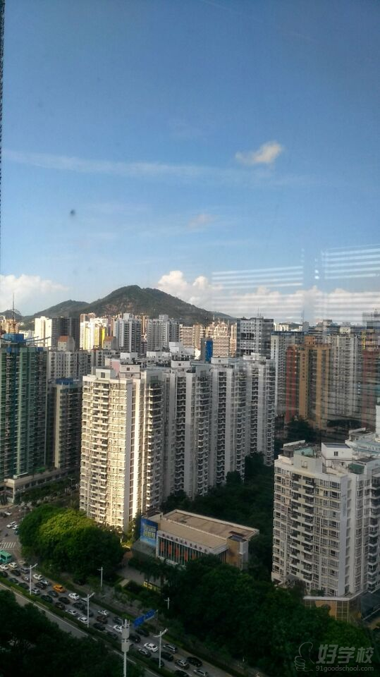 戴維斯英語學校外景