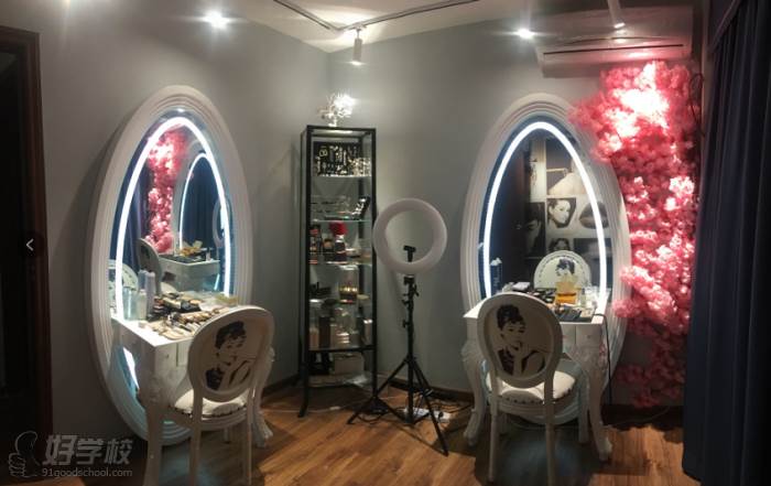 深圳耀尚国际形象设计培训中心  化妆室内环境