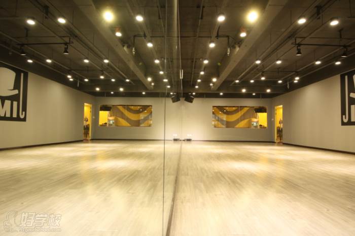 成都吉美舞蹈连锁培训中心  高新校区 教学环境