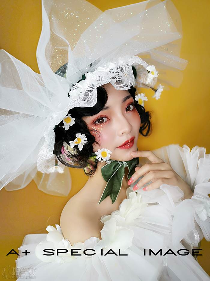 北京A+专属形象化妆造型培训学校  新娘造型作品展示