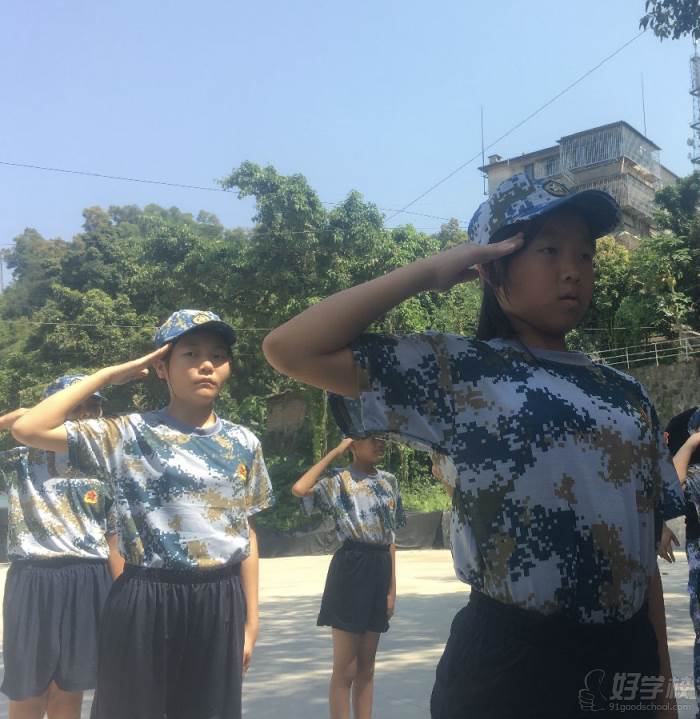 廣州黃埔軍事夏令營(yíng)成長(zhǎng)中心