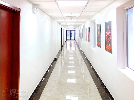 北京自然美健身学院  教学环境 走廊