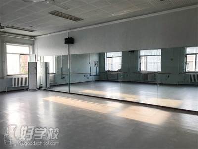 北京戏巢舞穴培训中心 舞蹈厅