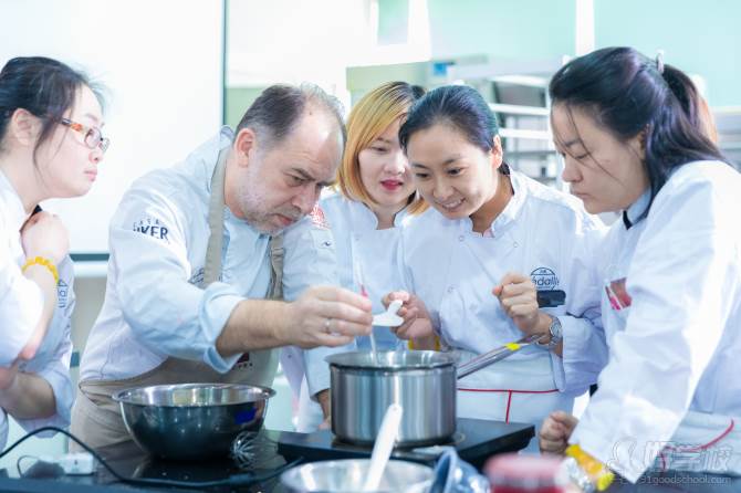 广州里永国际西点培训学校  现场教学