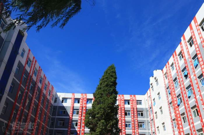 北京商鲲教育高铁乘务员学校 学校环境 北京商鲲教育高铁乘务员学校 学校环境