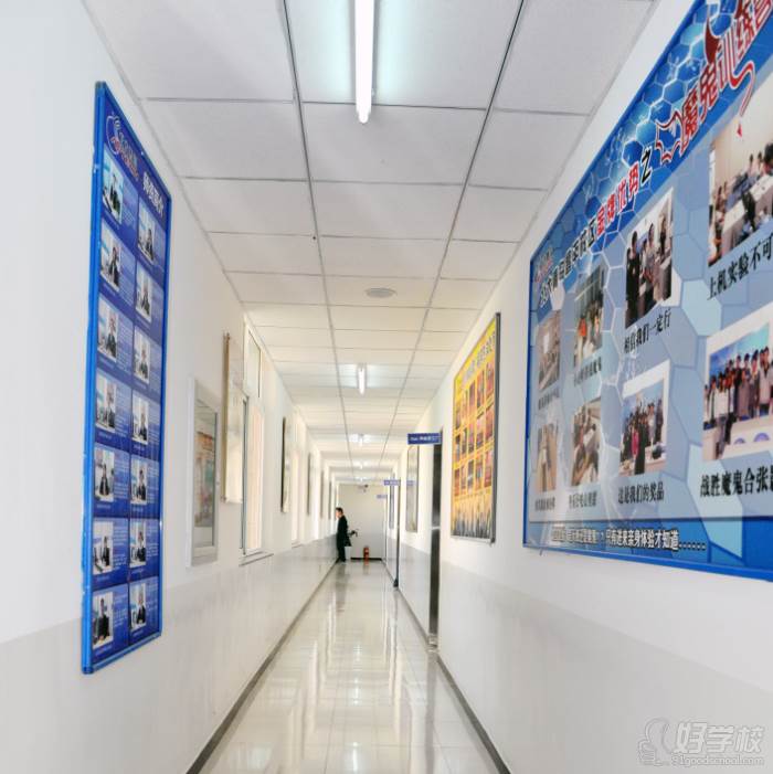北大青鸟北京昌平校区  教学走廊