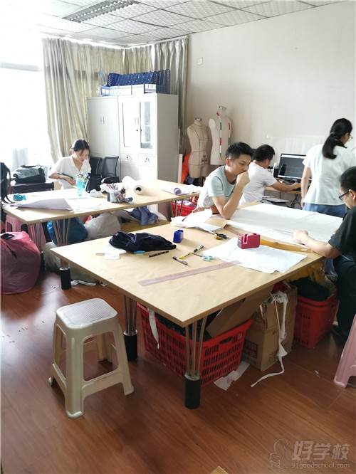 广州已维服装设计培训学校  教学环境