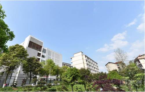 湖南医药学院 教学环境 湖南医药学院 教学环境