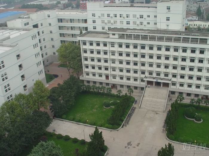 湖北大学 教学楼群 湖北大学 教学楼群