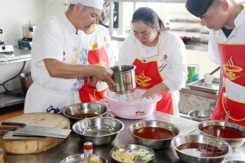 南宁飘味香餐饮创业实训中心 学习现场