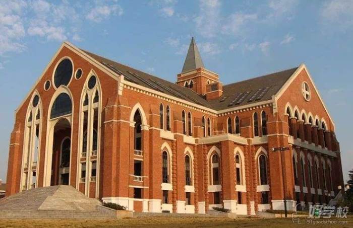 武汉设计工程学院 学校环境 武汉设计工程学院 学校环境