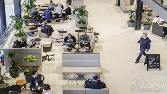 芬兰拉彭兰塔工业大学 休息休闲区 芬兰拉彭兰塔工业大学 休息休闲区
