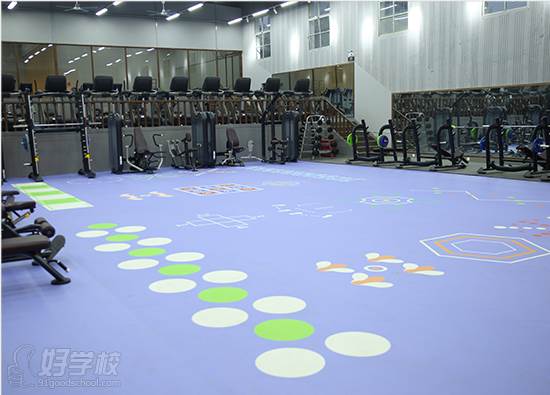 武汉水果趴健身学院  专业训练环境