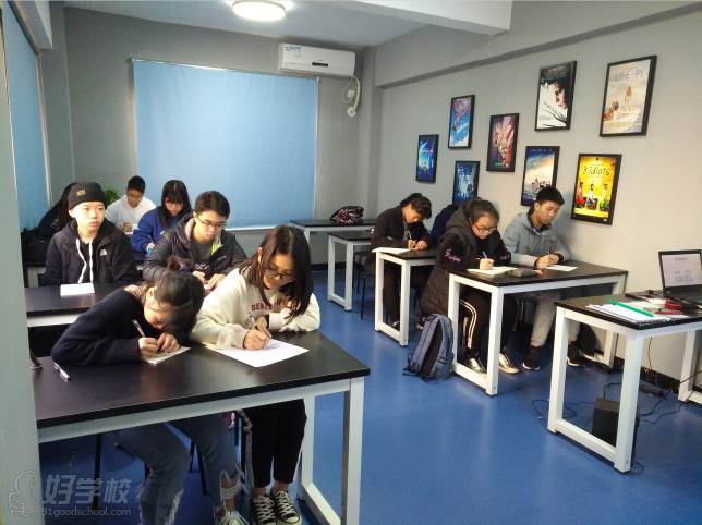 惠州学则艺考培训中心  教学现场