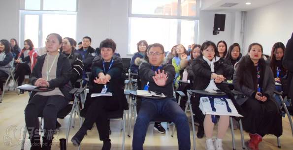 大連英領國際學校 師生學習 大連英領國際學校 師生學習
