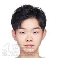 东明星光艺术教育优秀学员:于秋磊