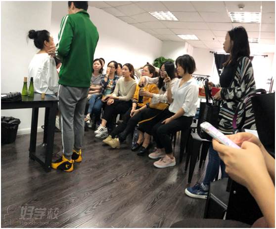 上海18美妆商学院   教学现场
