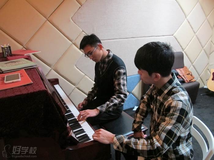 广州博艺音乐培训中心 钢琴教学现场