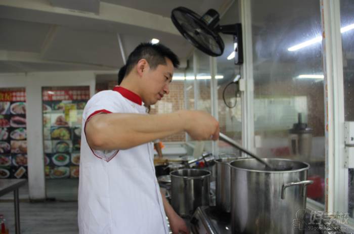 新食纪餐饮小吃培训学校教学现场