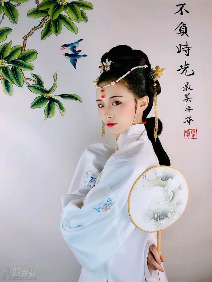 蜜絲卡倫國際美妝學(xué)校-作品展示