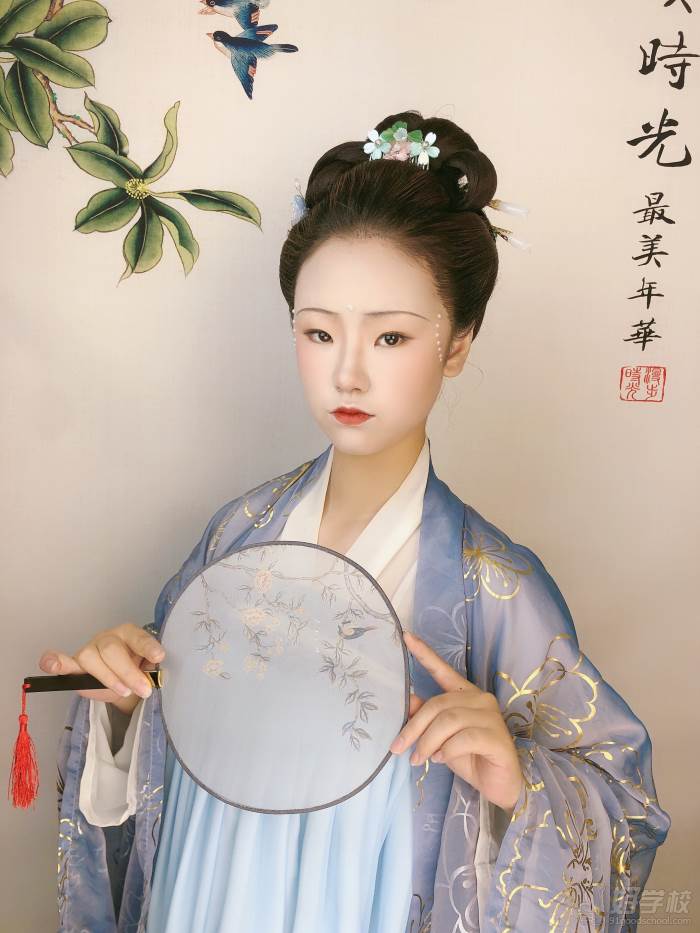 蜜絲卡倫國際美妝學(xué)校-作品展示