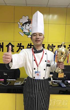 食为先小吃实训机构 李师傅